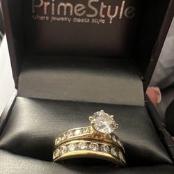 I am selling my ring it is completely real
