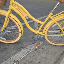 2024 Huffy Nel Lusso 26inch Bike