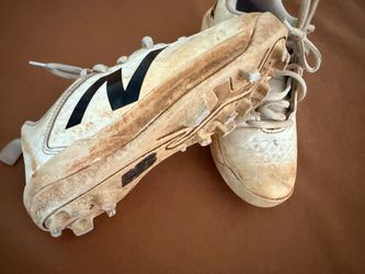 New balance cleats size 3.5