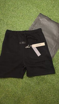 essential black shorts