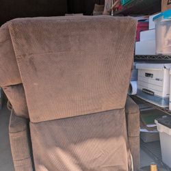 Lazy Boy Lift Chair 