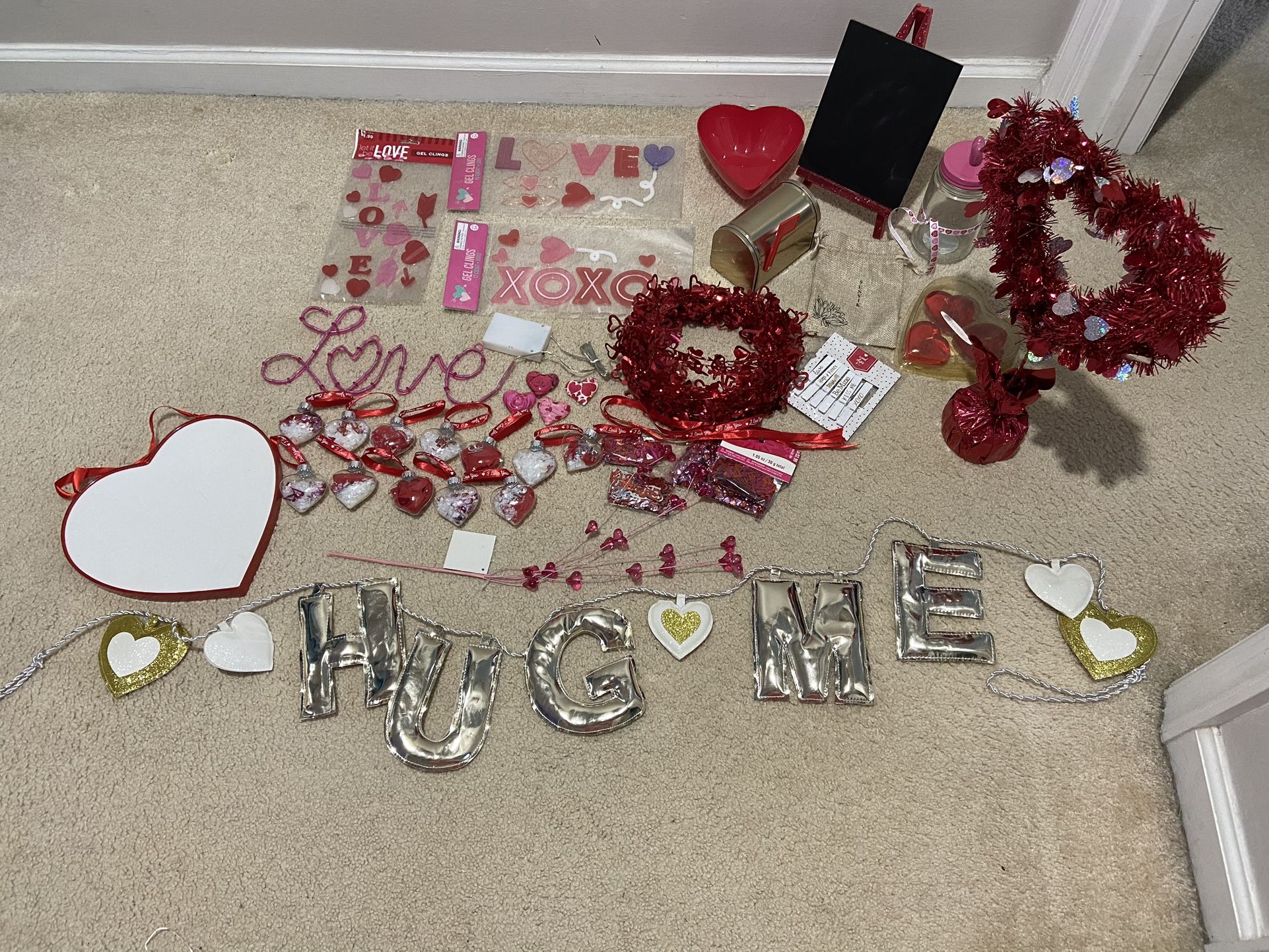 Valentines Decorations & Gifts