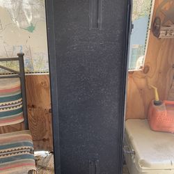 Toyota Tacoma tailgate cover