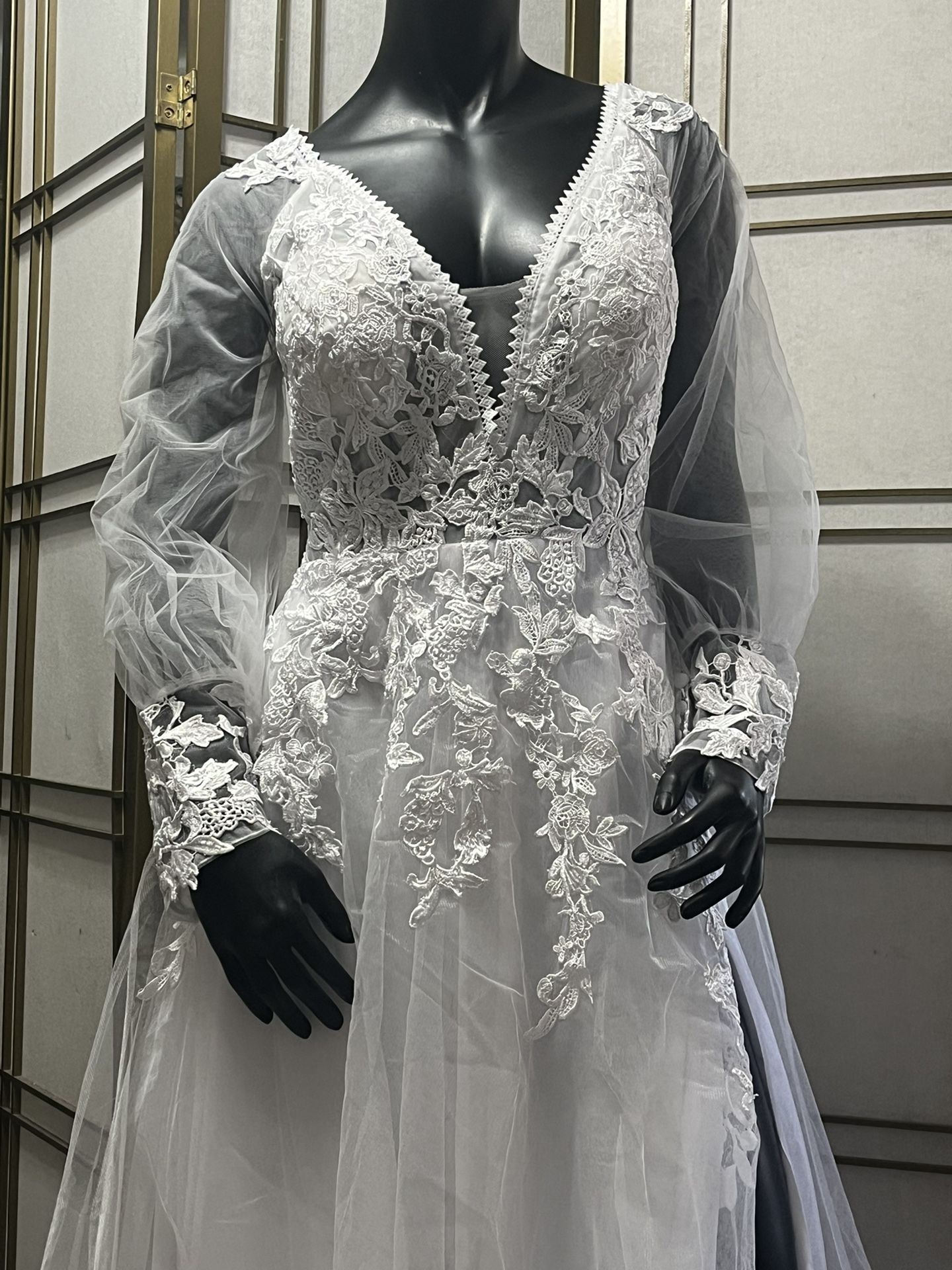 Hebeos Wedding Dress Size 14/16 White Lace