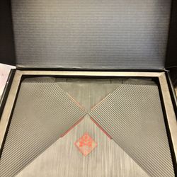 HP OMEN 15 Gaming Laptop – Intel i7 / GTX 1650 / 512GB SSD 