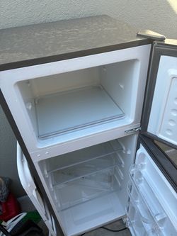 Mini Fridge with Top Freezer