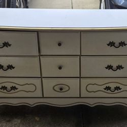 Vintage White Dresser With Attachable Mirror