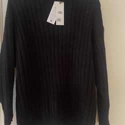 Ugg Set, Women’s small, New With Tags