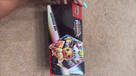 Prismatic surprise box