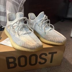 Yeezy 350 cloud color way