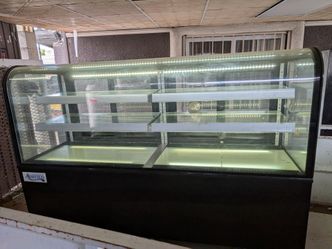 Avantco Vitrina 72x26x48