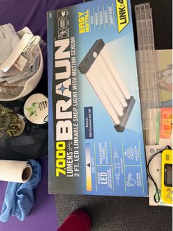 Braun Likable Shop lights