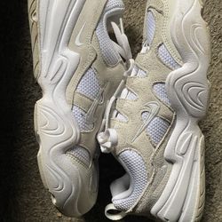 Nike Tech Hera Women’s Shoe