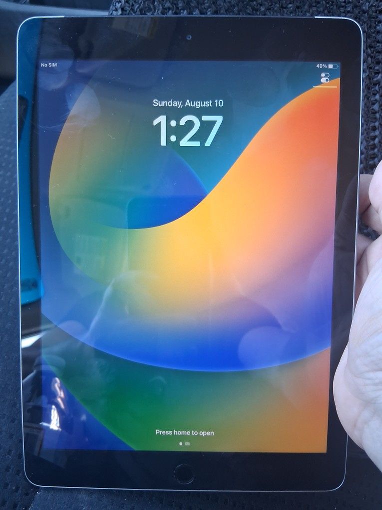 Apple Ipad 5th Generation 32 Gigs