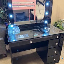 Beautiful Vanity Set