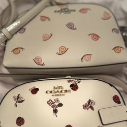 New COACH LADY BUG FLRL Purse  (read Please)