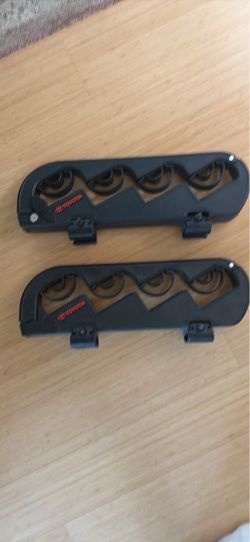Toyota ski and snowboard roof rack carriers