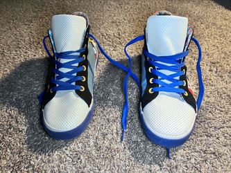 Sonic High-Top Sneakers with Blue Laces