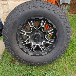 Four Tires For Rims The Tires Have Less Than 15,000 Miles On Them And I Would Like To Get 1400 Out Of All Of It