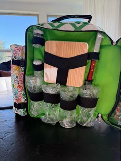 NEW 4-Person Picnic Backpack Set w/ Blanket & Wine Carrier
