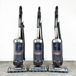 Shark Vertex Vacuum Cleaner w/ attachments - Aspiradora