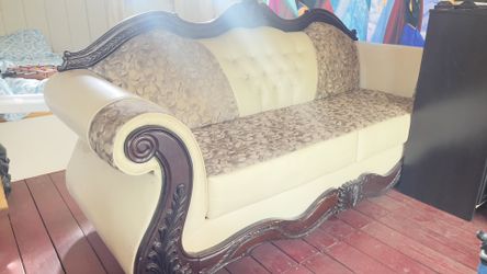 SOFA SET NEED GONE ASAP MESSAGE ME FOR INFO!!