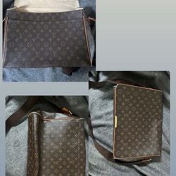 Louis Vuitton Messenger Bag