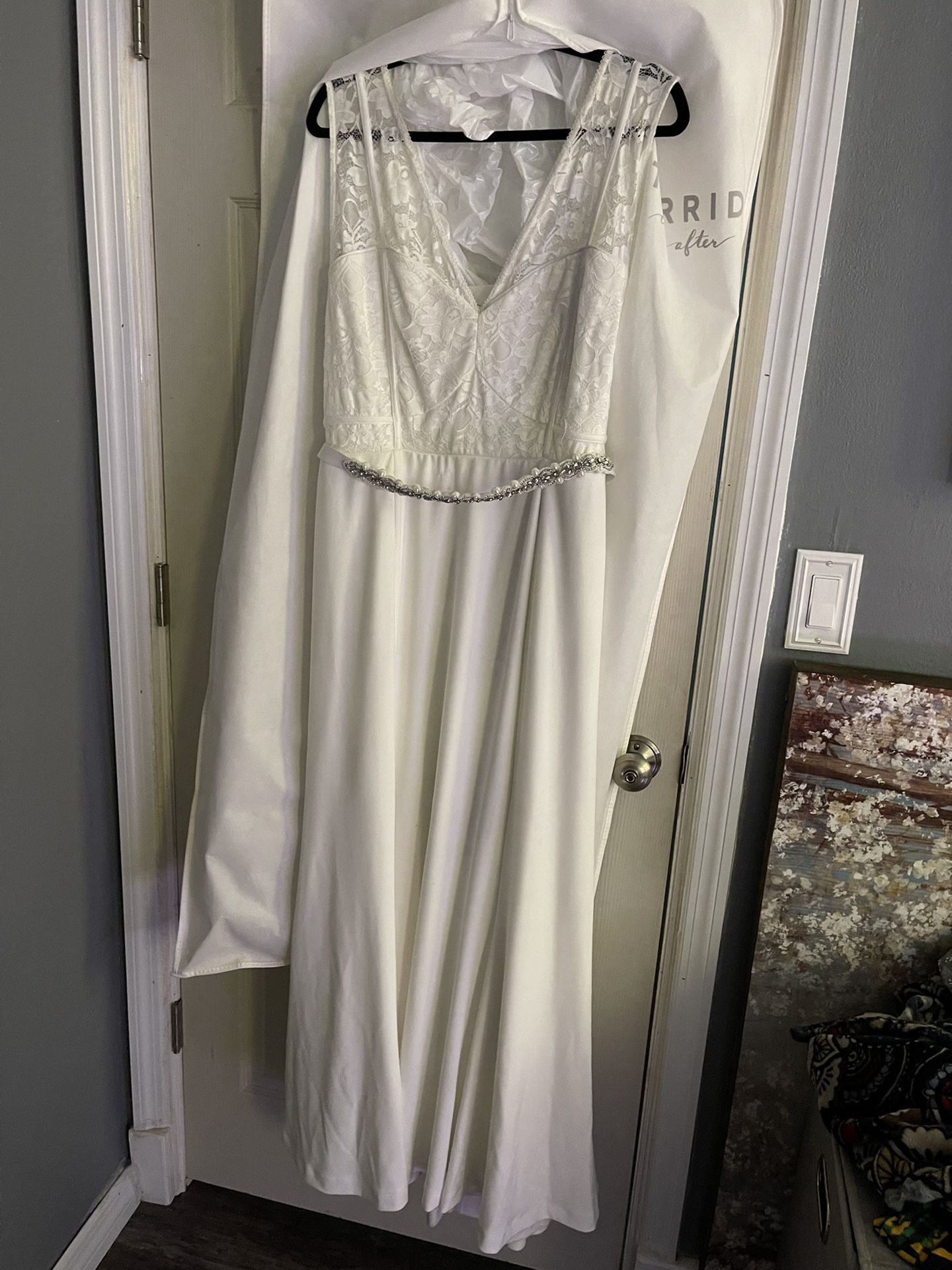 New Ivory Lace Inset Sleeveless Mermaid Wedding Dress from Torrid, Size 26