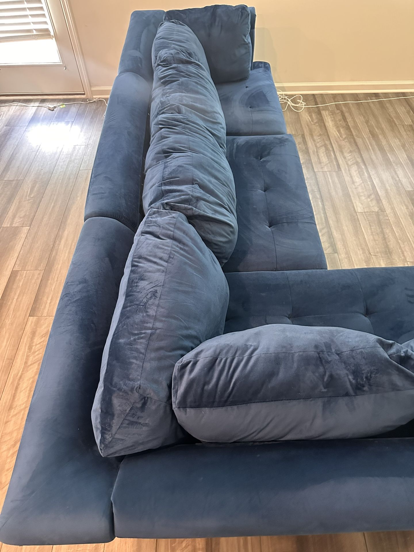 2 Pieces Sectional Couch