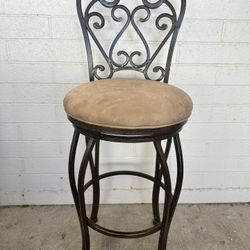 Sturdy Metal Bar Stool Height Chair
