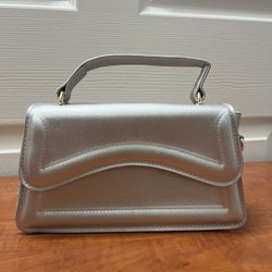 🌙Elegant Silver Metallic Evening Purse / Crossbody Clutch with Strap – Wedding, Prom, NYE🌙 