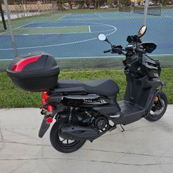 HHH TANK 150 CC BLACK SCOOTER 