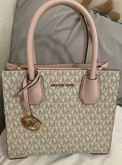 ❗️❗️Michael Kors Mercer Medium Logo Crossbody Bag in the color variant Powder Blush