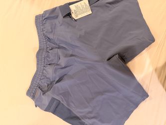 Lululemon men’s hiking shorts large. Brand new with tag