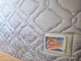 Sealy Posturepedic Mira Loma Queen Mattress