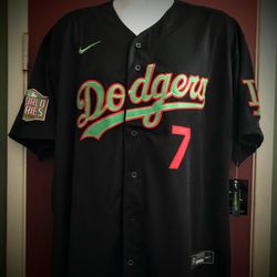 Dodgers 7 Urias Baseball Jersey - S.M