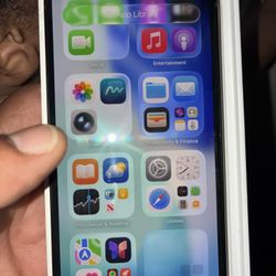 Apple iPhone 16e (boost Mobile) New Never Used