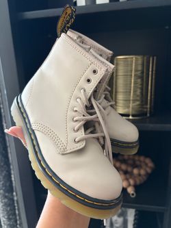 Kid shoes