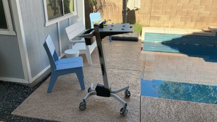 Ergotron Rolling Work Station With Lockable Wheels