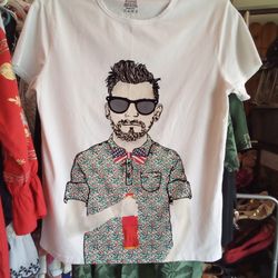 Cool Dude 3-D T-shirt, Sz.L, Like New!