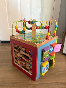 Wooden block play cube