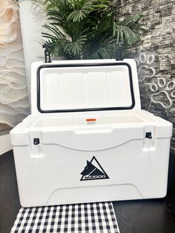 MADOG PORTABLE REFRIGERATED COOLER WITH DRAIN