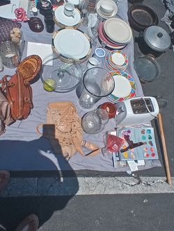 Toaster oven versus decorations plates