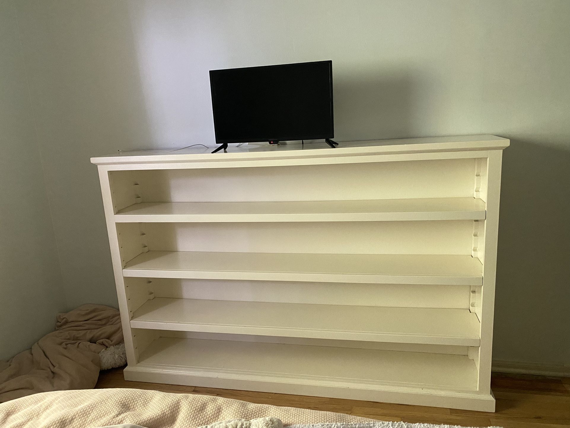 Huge Amazing Bookshelf 