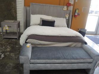 Ariel Queen Bed in Gray Wood with Upholstered Wings