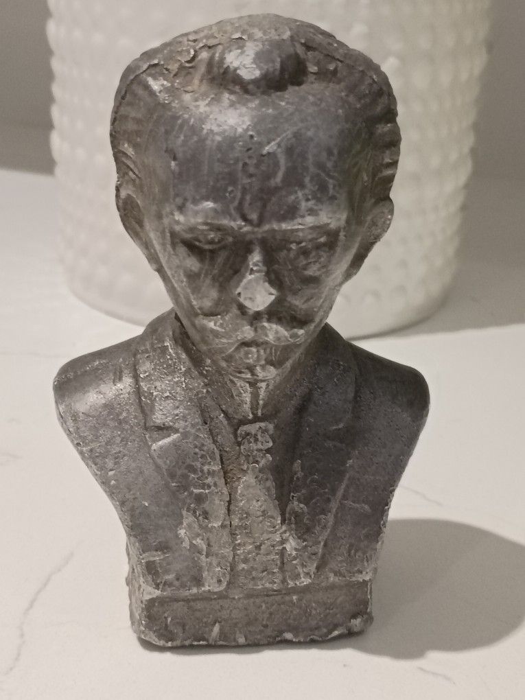 Busto José Martí