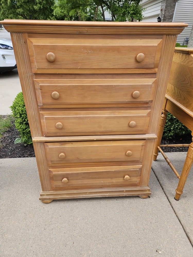 Wood Dresser