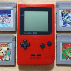 Gameboy Pocket with Games