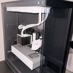 Phanteks NV7 Black – Premium ATX Case (Excellent Condition)