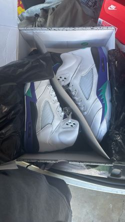 Nike Air Jordan 5 emerald grape purple size 9